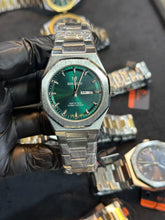 BINBOND Day & Date Watch – Waterproof & Color-Fade Guarantee