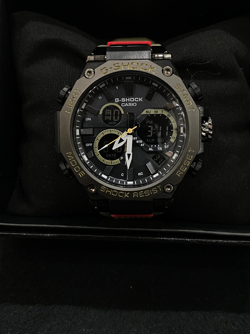 Casio G-SHOCK Analog-Digital Men’s Watch