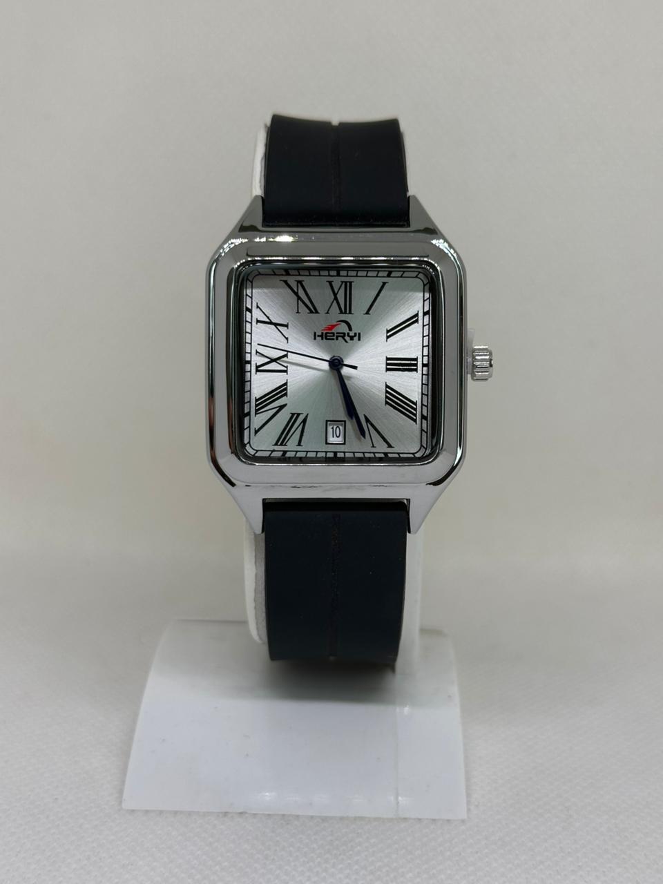 Heryi Luxury Quartz Watch — Inspired by Cartier Elegance